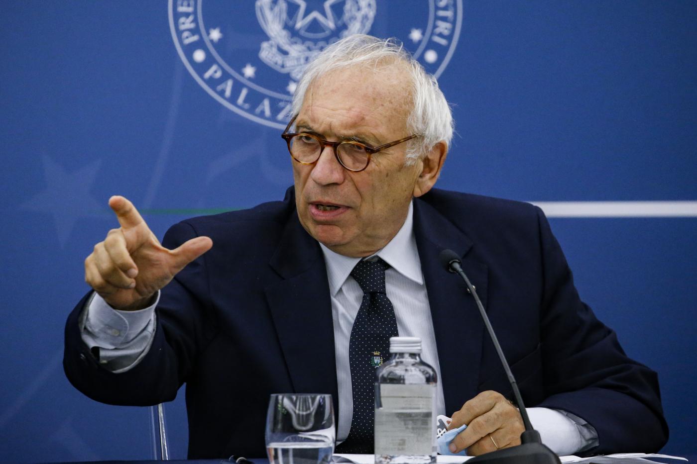 Scuola, Bianchi: “Per la prima volta si riparte con tutti i docenti al loro posto” Scuola, Bianchi: “Per la prima volta si riparte con tutti i docenti al loro posto”