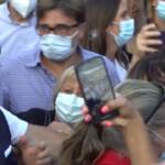 Milano, bagno di folla per Conte che sbaglia il nome della candidata Layla Pavone