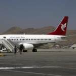 Afghanistan, cittadini stranieri si imbarcano da Kabul su volo per Doha