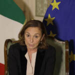 No vax e No green Pass, l’allarme di Lamorgese: “C’è rischio estremismi”