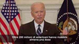 Usa, Biden agli americani non vaccinati: “La nostra pazienza sta finendo”