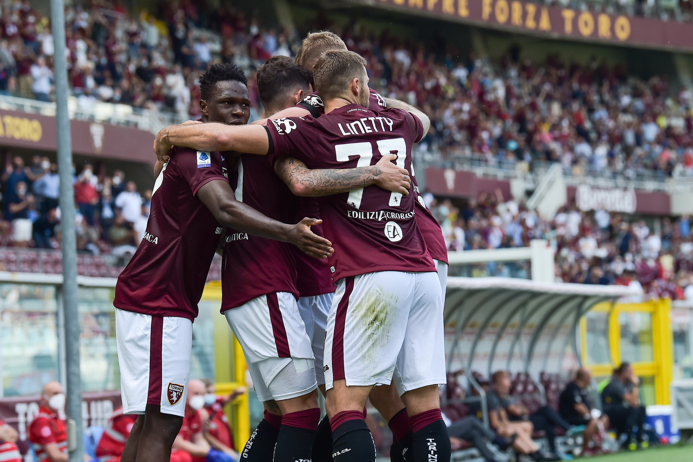 Serie A, Torino a valanga sulla Salernitana. Successo esterno del Genoa sul Cagliari Serie A, Torino a valanga sulla Salernitana. Successo esterno del Genoa sul Cagliari