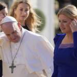 Papa, dopo Orban l’incontro con l’europeista Caputova: “In Ue serve integrazione”