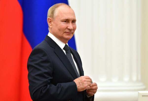 Mosca, Vladimir Putin alla cerimonia di premiazione dei medagliati delle Olimpiadi estive di Tokyo 2020