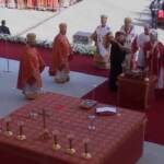 Papa in Slovacchia celebra anche una messa con rito bizantino