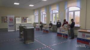 Russia, al via elezioni per Duma: si aprono i seggi