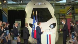 Francia: Macron svela a Parigi il nuovo TGV