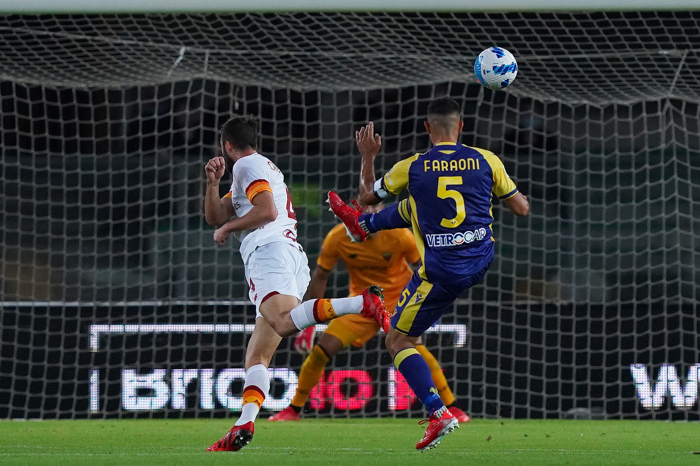 Serie A, Verona fatale per Mourinho: non basta Pellegrini, Roma ko 3-2