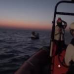 Migranti, Msf salva sei persone al largo della Libia