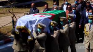 Algeria, sepoltura tra i martiri per Bouteflika: cittadini non ammessi alla cerimonia