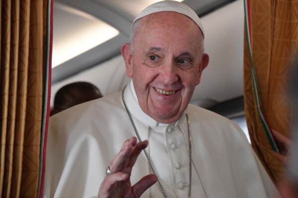 Vaticano, Papa: Ancora vivo anche se alcuni mi volevano morto. Preparavano Conclave