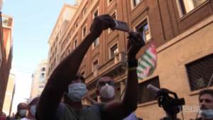 Whirlpool, Aboubakar Soumahoro: “Dare dignità al lavoro, rilanciare il Sud e l’Italia”