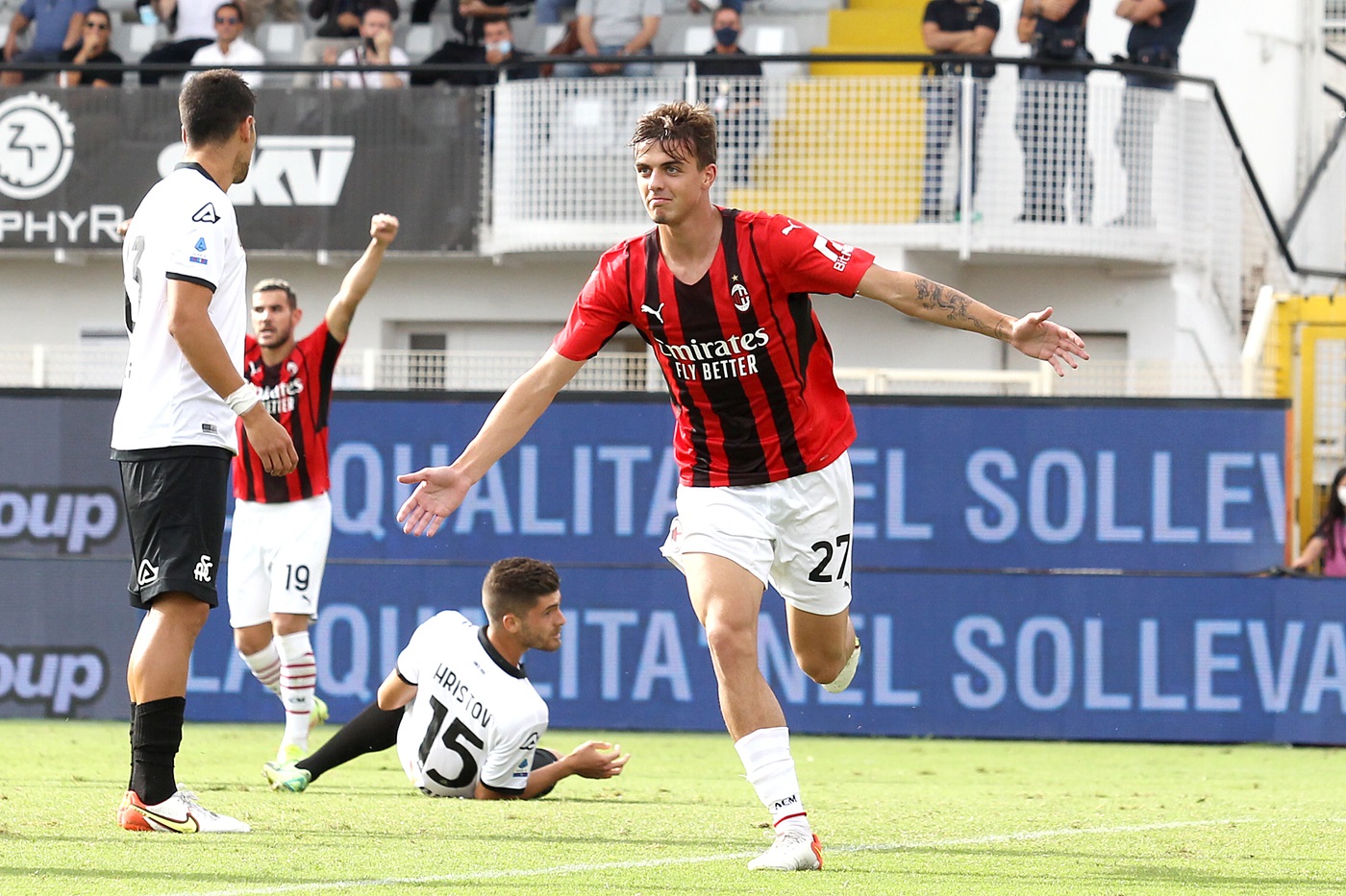 Il Milan batte 2-1 lo Spezia: in gol Daniel Maldini all’esordio da titolare Il Milan batte 2-1 lo Spezia: in gol Daniel Maldini all’esordio da titolare