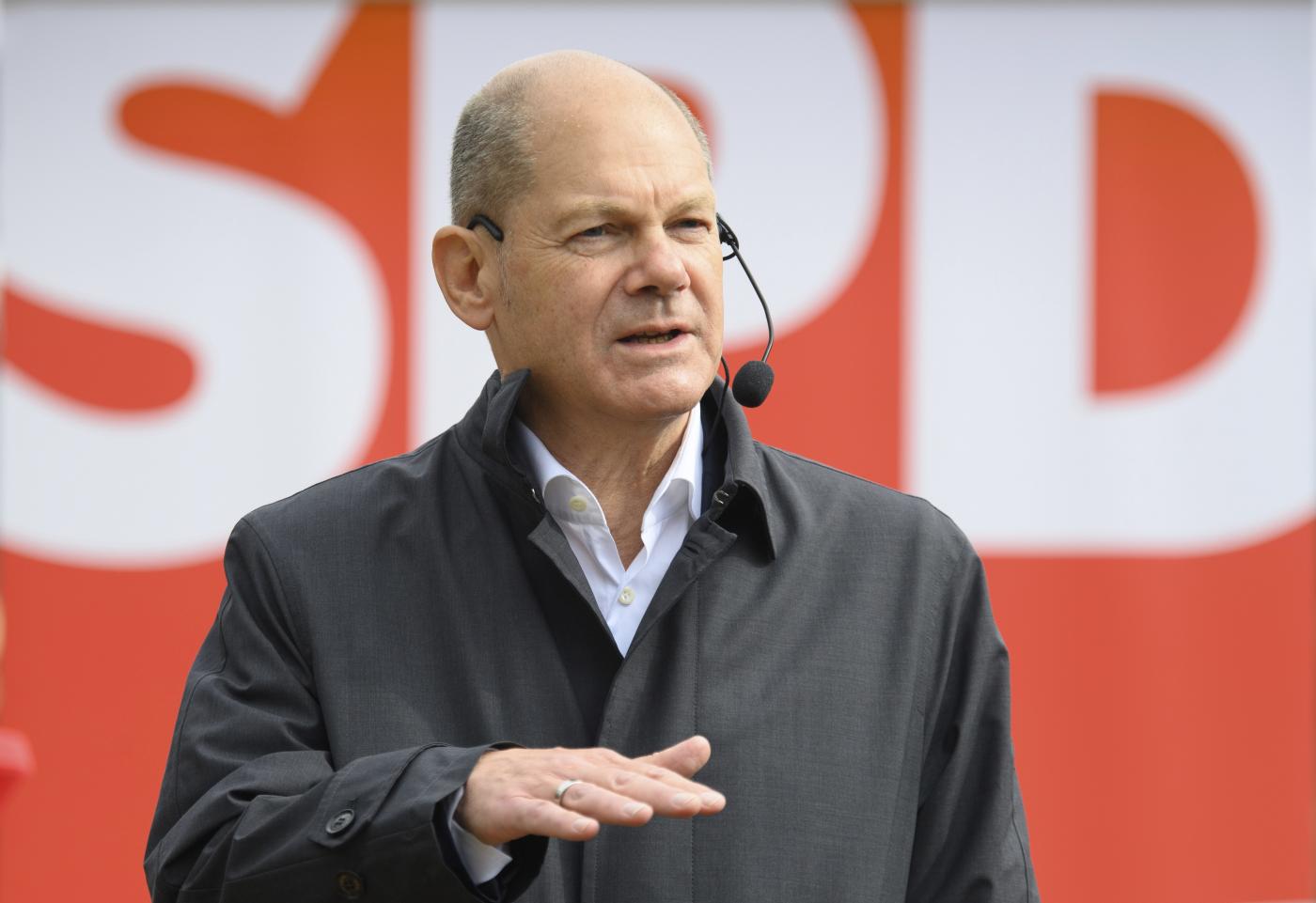 Elezioni Germania, chi è Olaf Scholz: il ministro delle Finanze e leader Spd