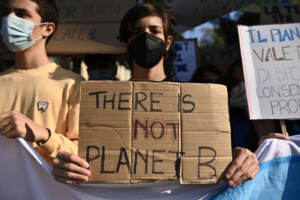 Torino, Fridays for future: gli studenti tornano in piazza a scioperare per il clima
