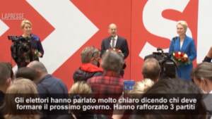 Germania, Scholz: “Elettori chiedono governo Spd-Verdi-Liberali”