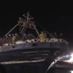 Migranti: maxi sbarco a Lampedusa, arrivate 686 persone