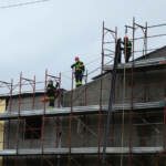 Incidenti sul lavoro: cade da impalcatura e muore, verifiche sul ponteggio