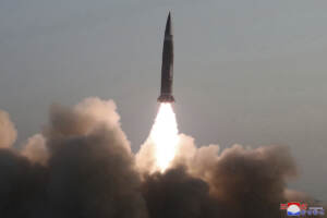 La Corea del Nord testa un nuovo tipo missile guidato