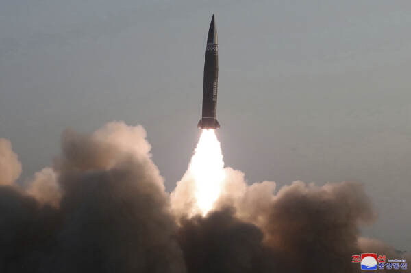 La Corea del Nord testa un nuovo tipo missile guidato
