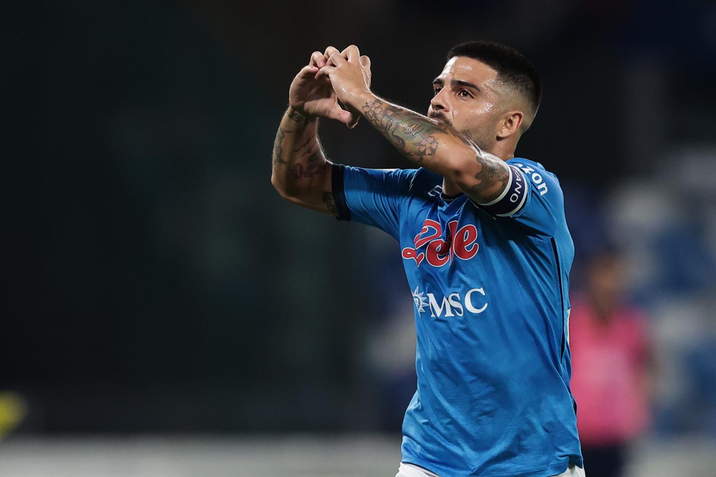 Insigne fa felice Napoli nell’ultima al ‘Maradona’, Genoa negli abissi Insigne fa felice Napoli nell’ultima al ‘Maradona’, Genoa negli abissi
