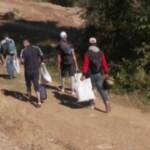 Grecia, centinaia di migranti accampati nei pressi del confine con l’Albania
