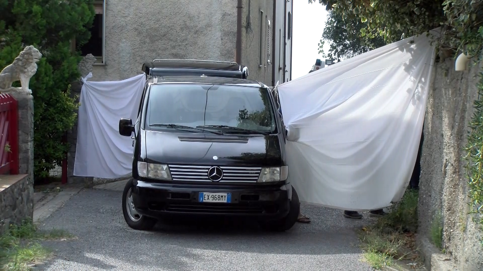 Cosenza: morte 4 persone per esalazioni tossiche da una vasca con mosto