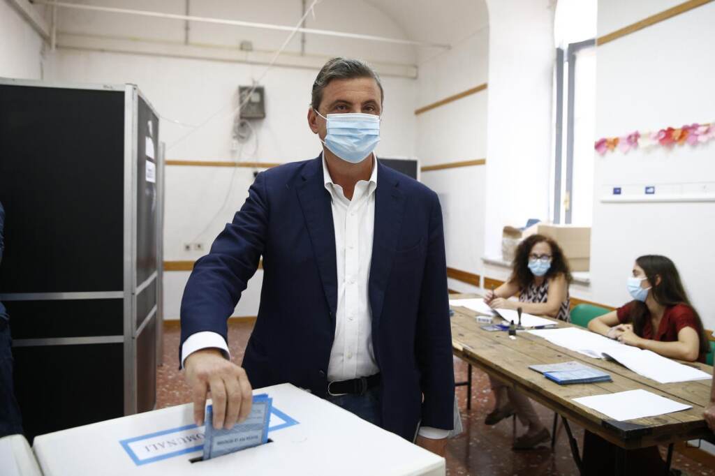 Galleria foto 'Elezioni 2021, tutti i politici al voto: da Roma a Milano, candidati e leader di partito alle urne – FOTORACCONTO' - foto 14