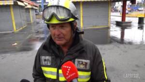Schianto aereo Milano, vigili del fuoco: “Impatto devastante, per il momento individuato un solo corpo”