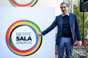 Milano, il sindaco Giuseppe Sala svela il simbolo della sua lista civica per le prossime elezioni