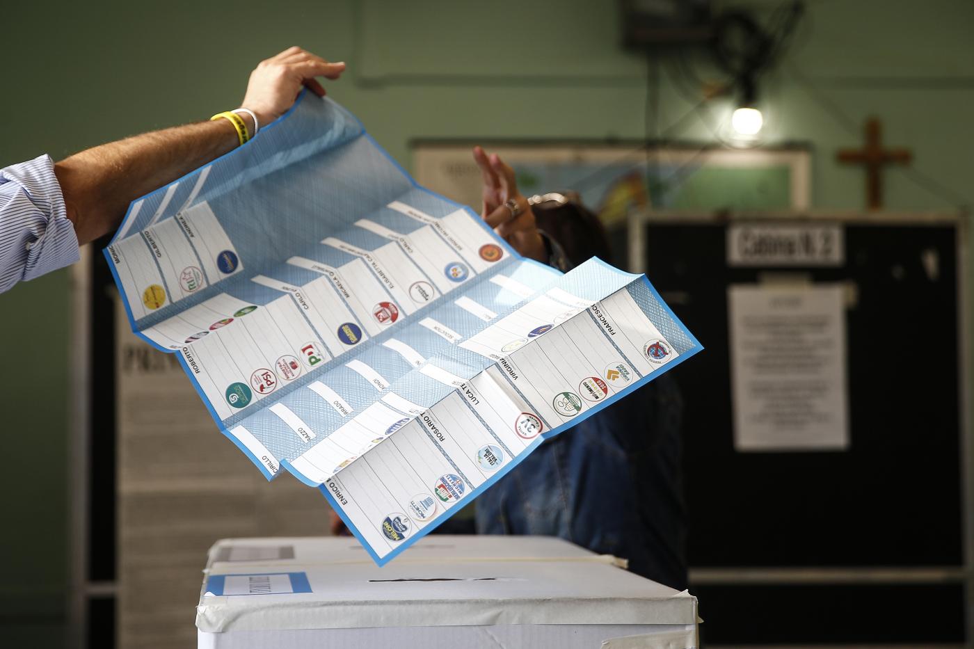 Astensionismo Italia: quanti sono i cittadini che vanno a votare? Astensionismo Italia: quanti sono i cittadini che vanno a votare?