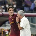 Calcio: la Roma torna a correre, Pellegrini e Mkhitaryan piegano l’Empoli