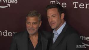 Cinema: George Clooney e Ben Affleck alla prima di “The Tender Bar”
