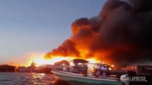 Honduras, incendio devasta l’isola di Guanaja: centinaia di persone senza casa
