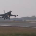 Taiwan, voli cinesi vicino al confine aumentano la tensione