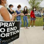 Texas, vittoria di Biden: giudice sospende legge sull’aborto