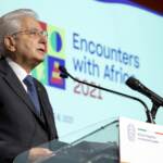 Conferenza Italia-Africa, Mattarella: “Serve equa distribuzione dei vaccini. Clima? Bisogna agire subito”