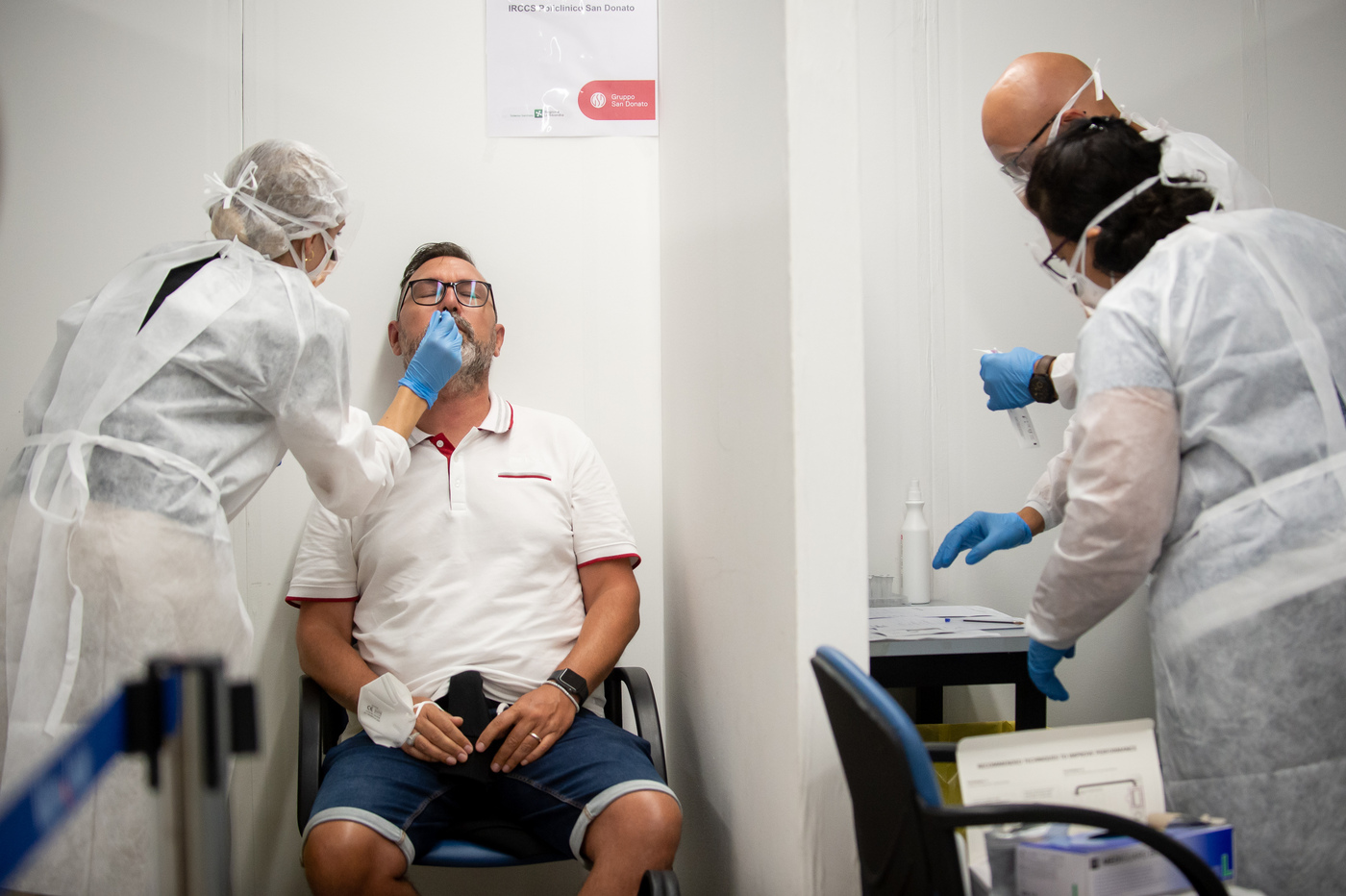 Covid, in Italia Rt stabile a 0,83. L’incidenza scende a 34