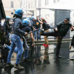 Roma, scontri durante la manifestazione dei No Green Pass