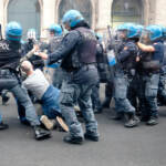 Roma, scontri durante la manifestazione dei No Green Pass