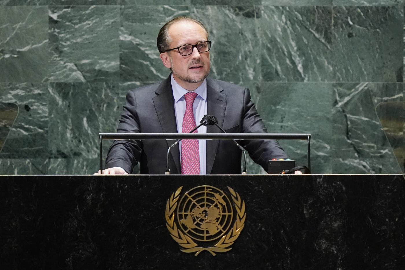 Austria: il diplomatico Schallenberg alla cancelleria dopo Kurz, compito impegnativo Austria: il diplomatico Schallenberg alla cancelleria dopo Kurz, compito impegnativo