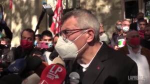 Assalto sede Cgil, Landini: “Atto preordinato, le organizzazioni fasciste vanno sciolte”