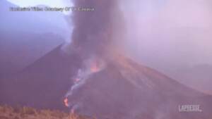 Canarie, crolla una parte del cono vulcanico a La Palma