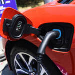 Tutti pazzi per le auto elettriche, in Italia e in Ue +500% nell’era post-Covid