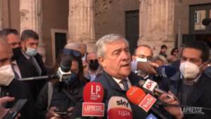 Roma, Tajani mostra il Green Pass alla conferenza di Michetti: “Strumento utile”