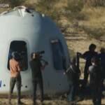 Spazio, il capitano Kirk torna sulla terra: volo riuscito e record