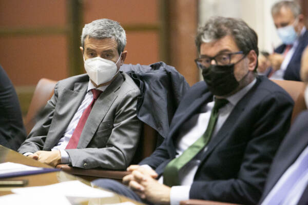 Stellantis, il tavolo in corso al Mise alla presenza del ministro Giorgetti