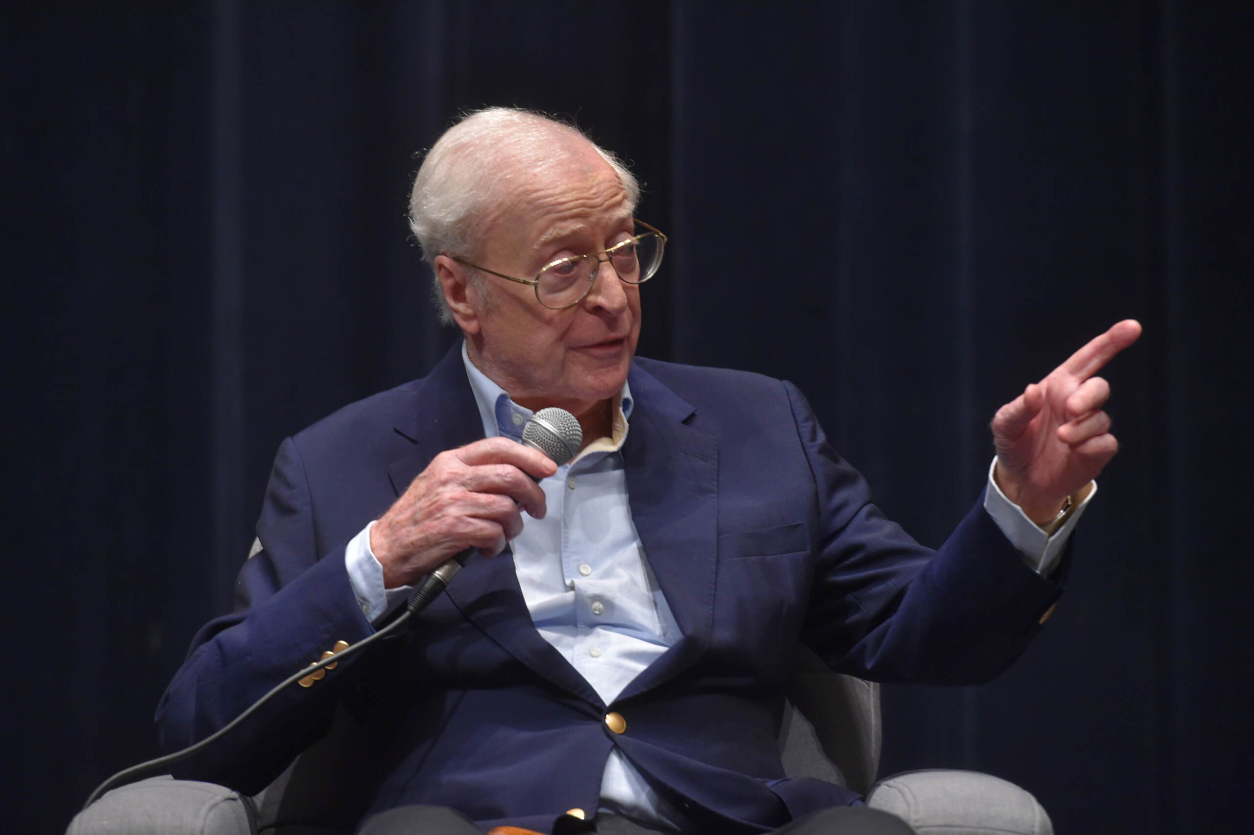 Cinema, ‘giallo’ sul ritiro di Michael Caine: ne parla alla Bbc ma poi smentisce