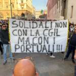 No Green pass, 10mila in corteo a Milano. Tensioni e cariche in centro