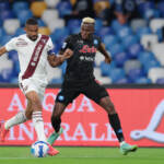 Osimhen fa volare il Napoli, 1-0 al Toro e ritorno in vetta